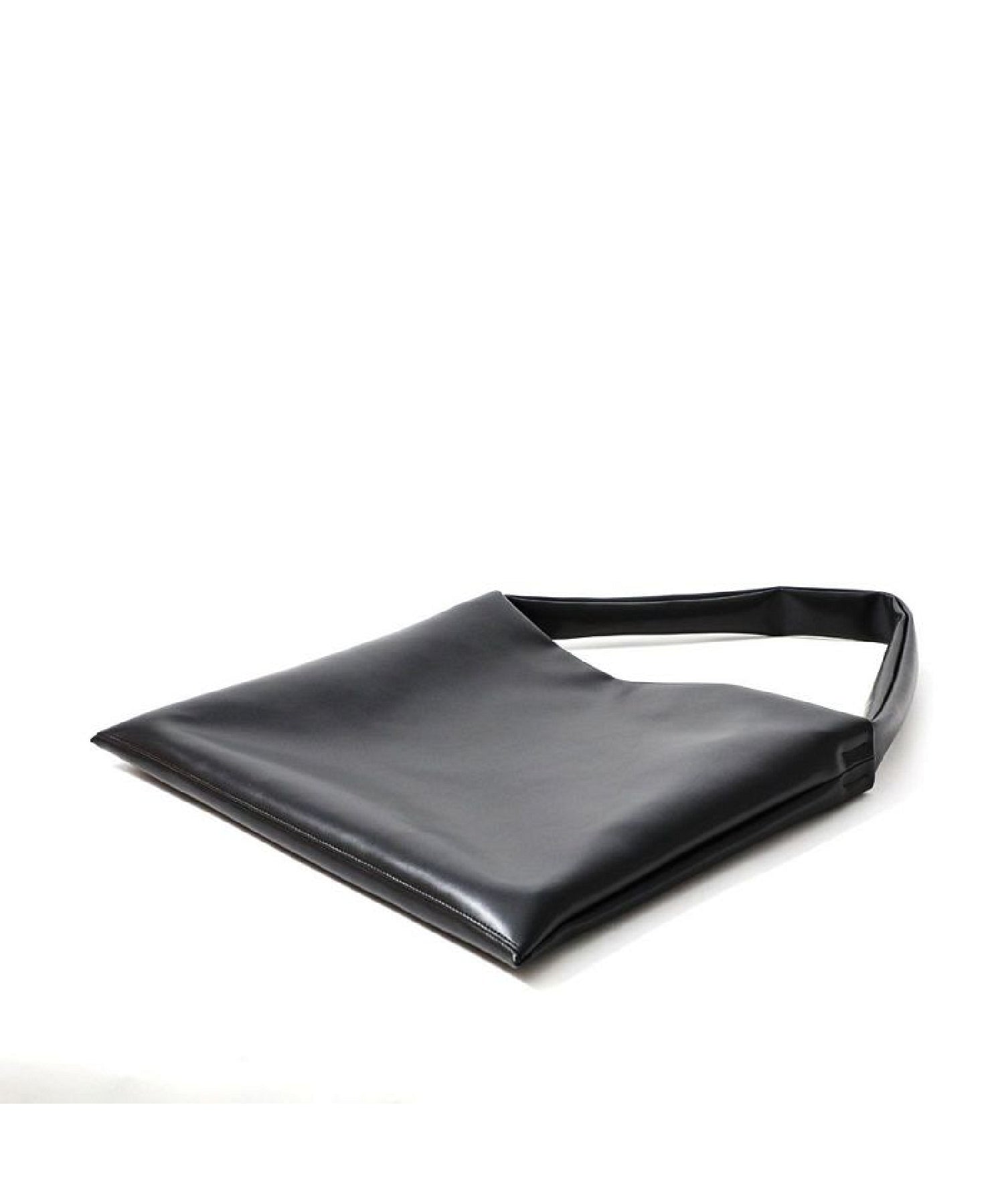 【SONNE】ビッグショルダーバッグ