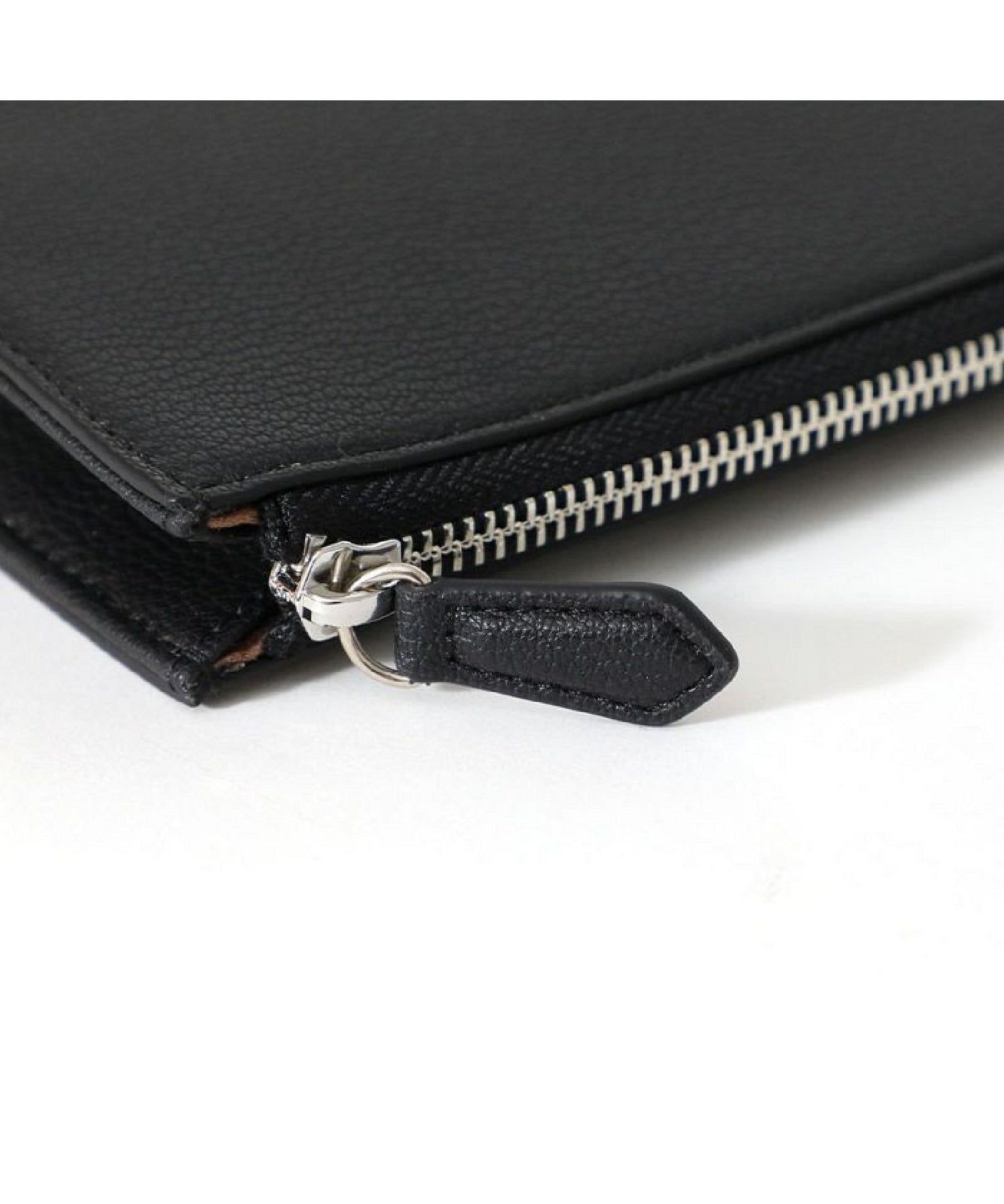 【SONNE】クラッチバッグ