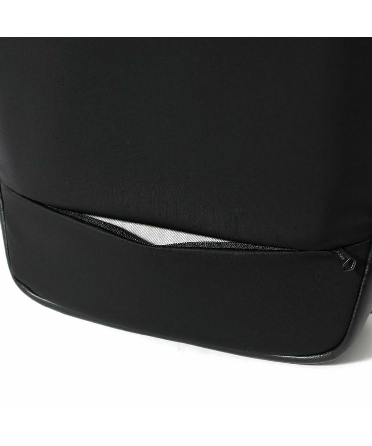 【SONNE】二層式バックパック