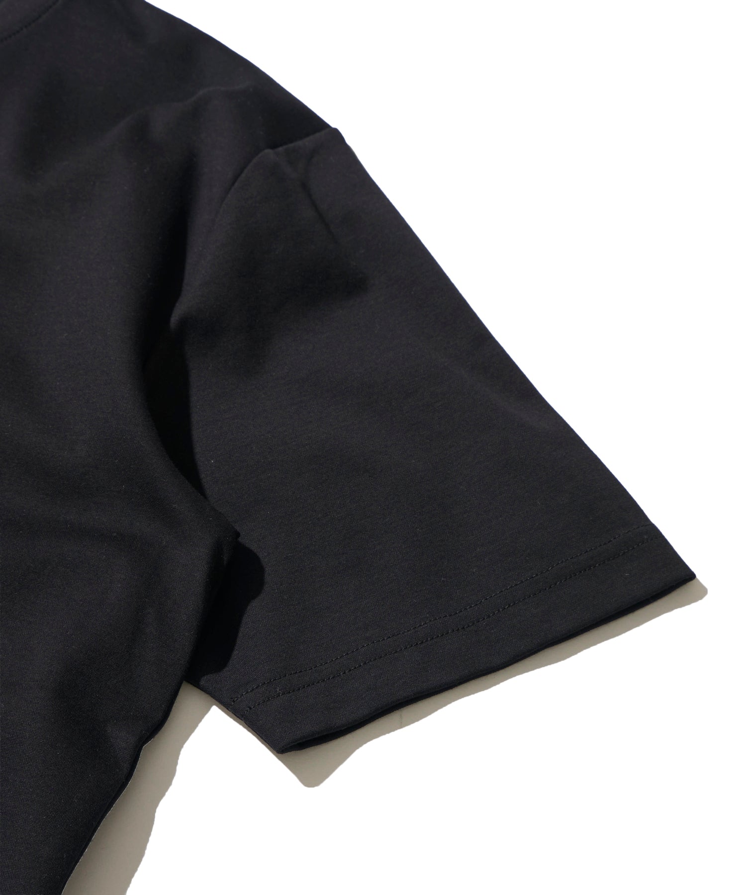 モクロディクルーネックTシャツ