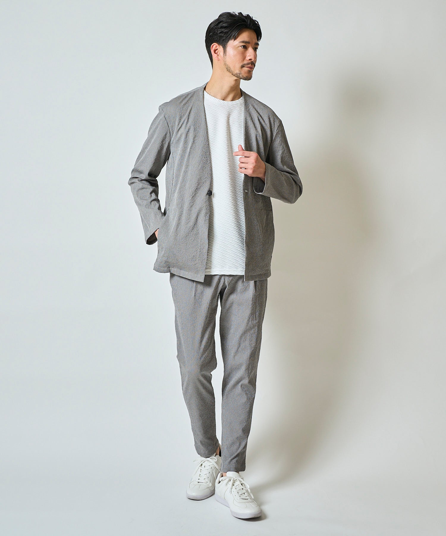 楊柳ストレッチノーカラージャケット