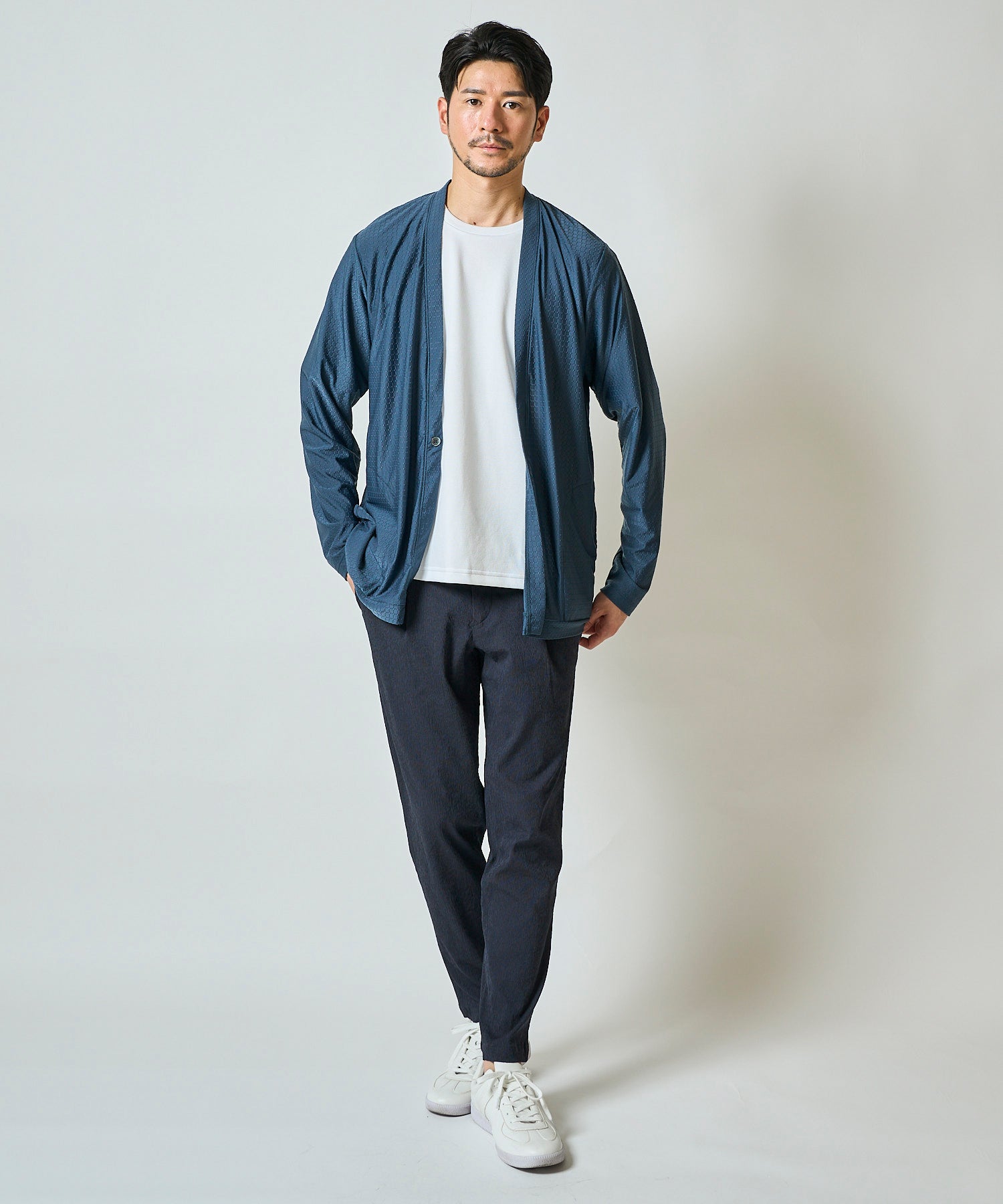 ストレッチナイロンカーディガン