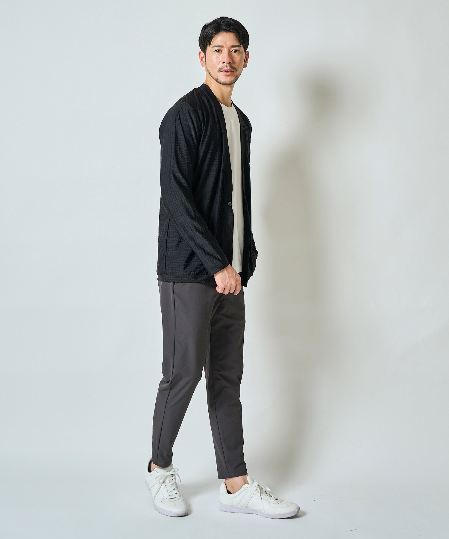 ストレッチナイロンカーディガン