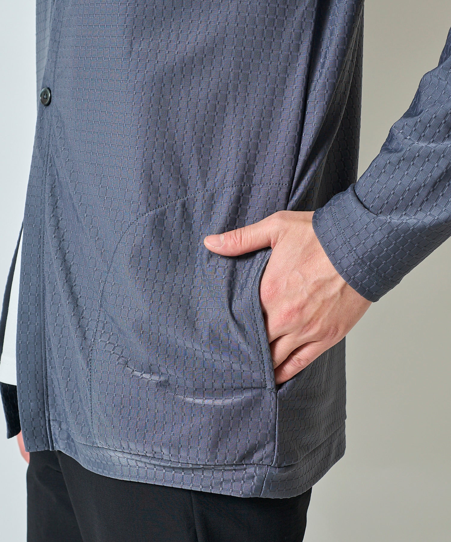 ストレッチナイロンカーディガン