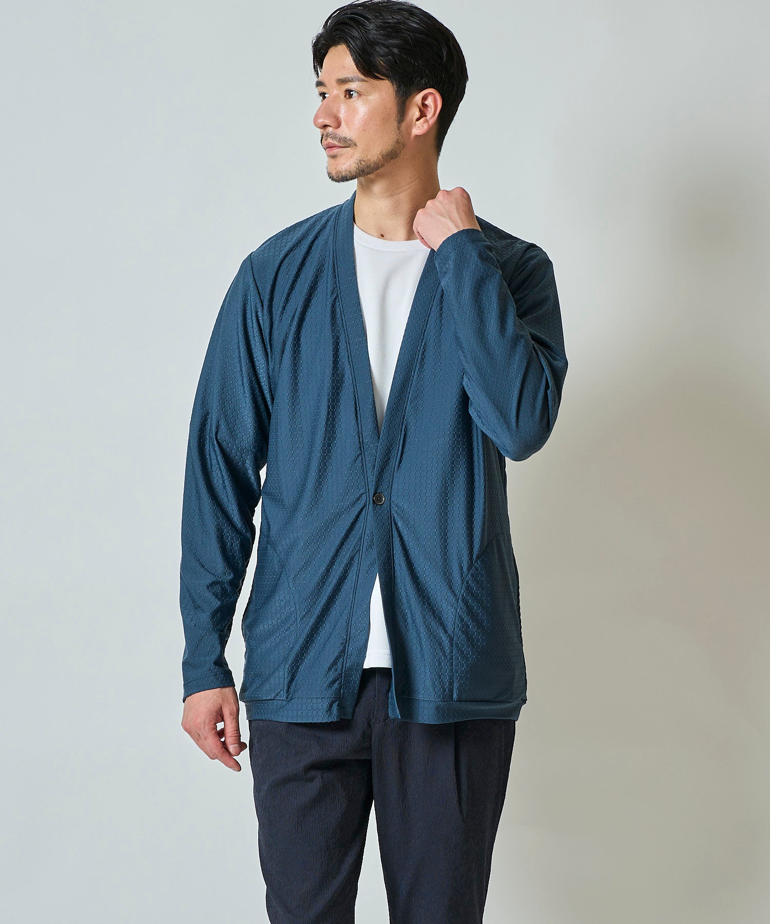 ストレッチナイロンカーディガン