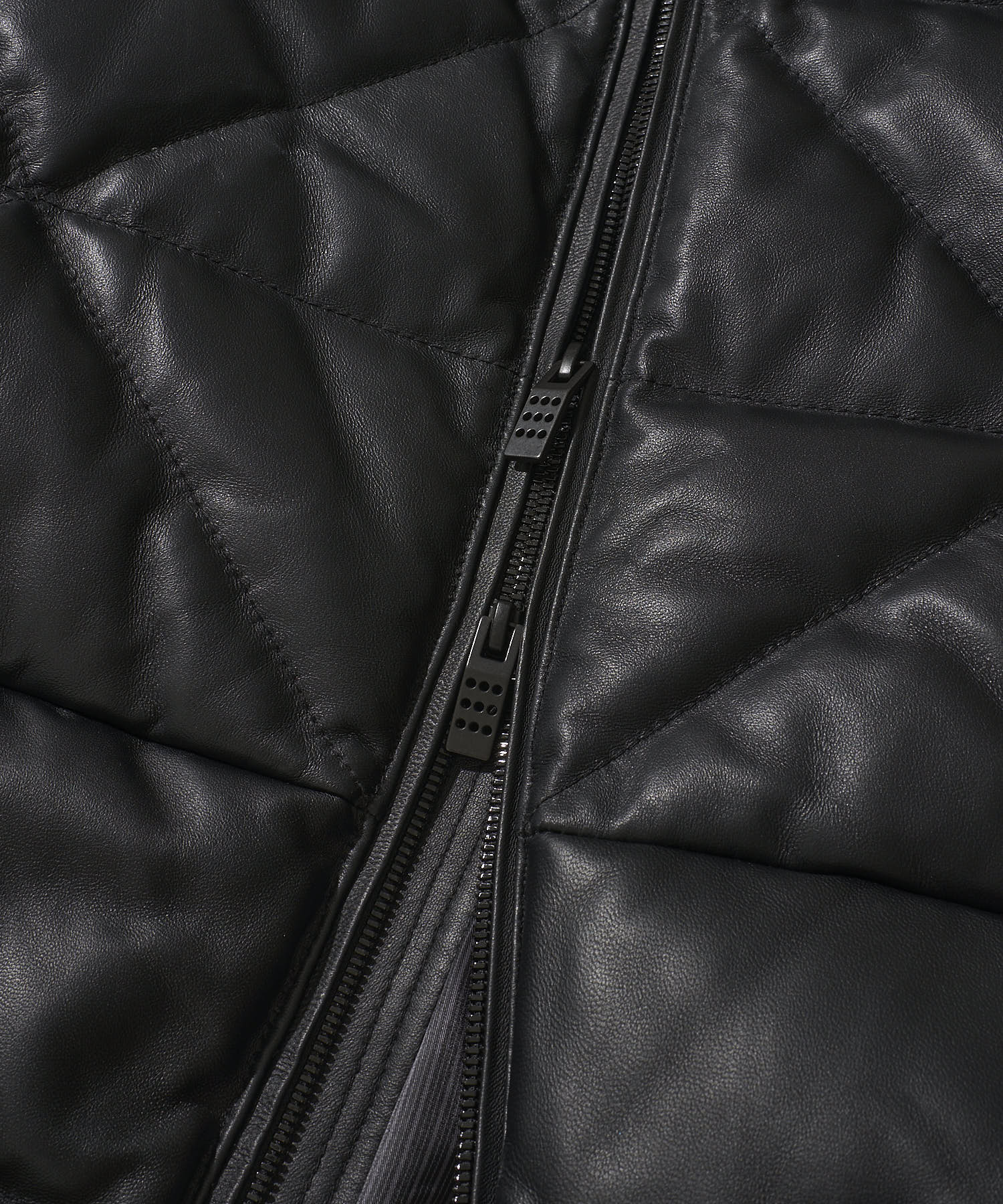 フードレザーダウンブルゾン