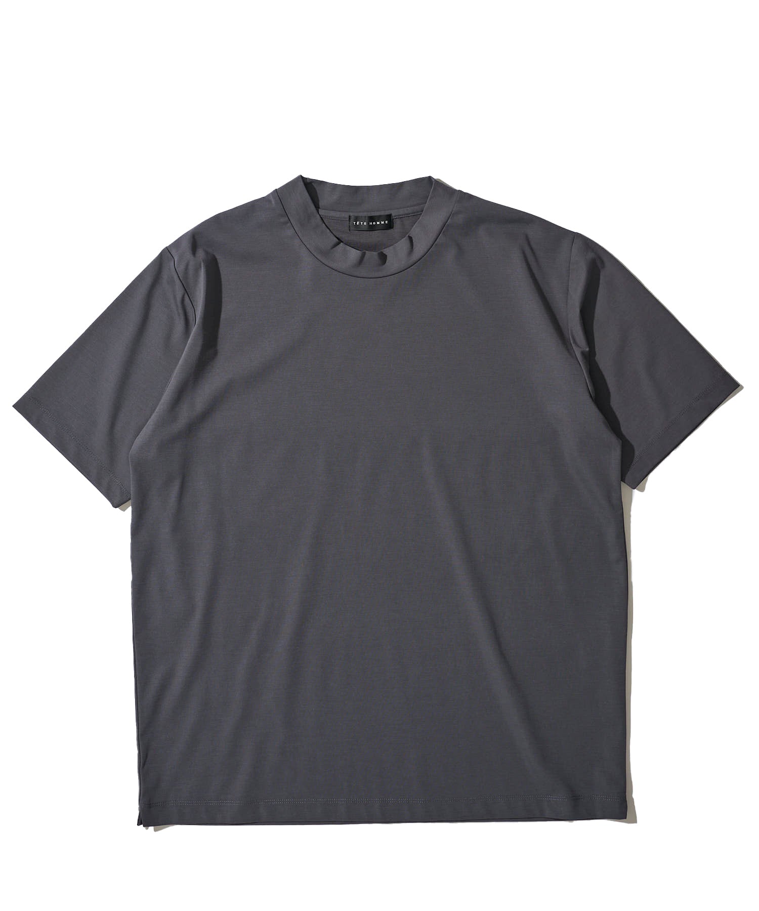 チャコールグレー