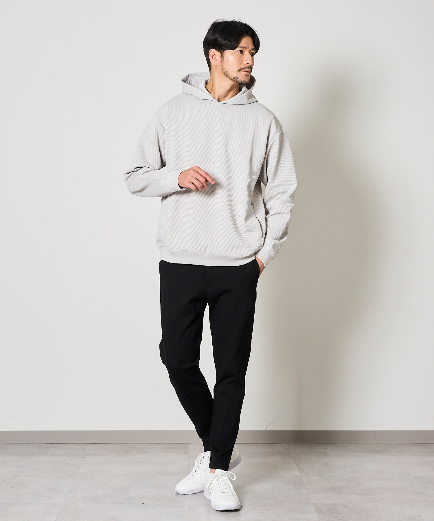 ライトグレー model:177cm 着用サイズ:L