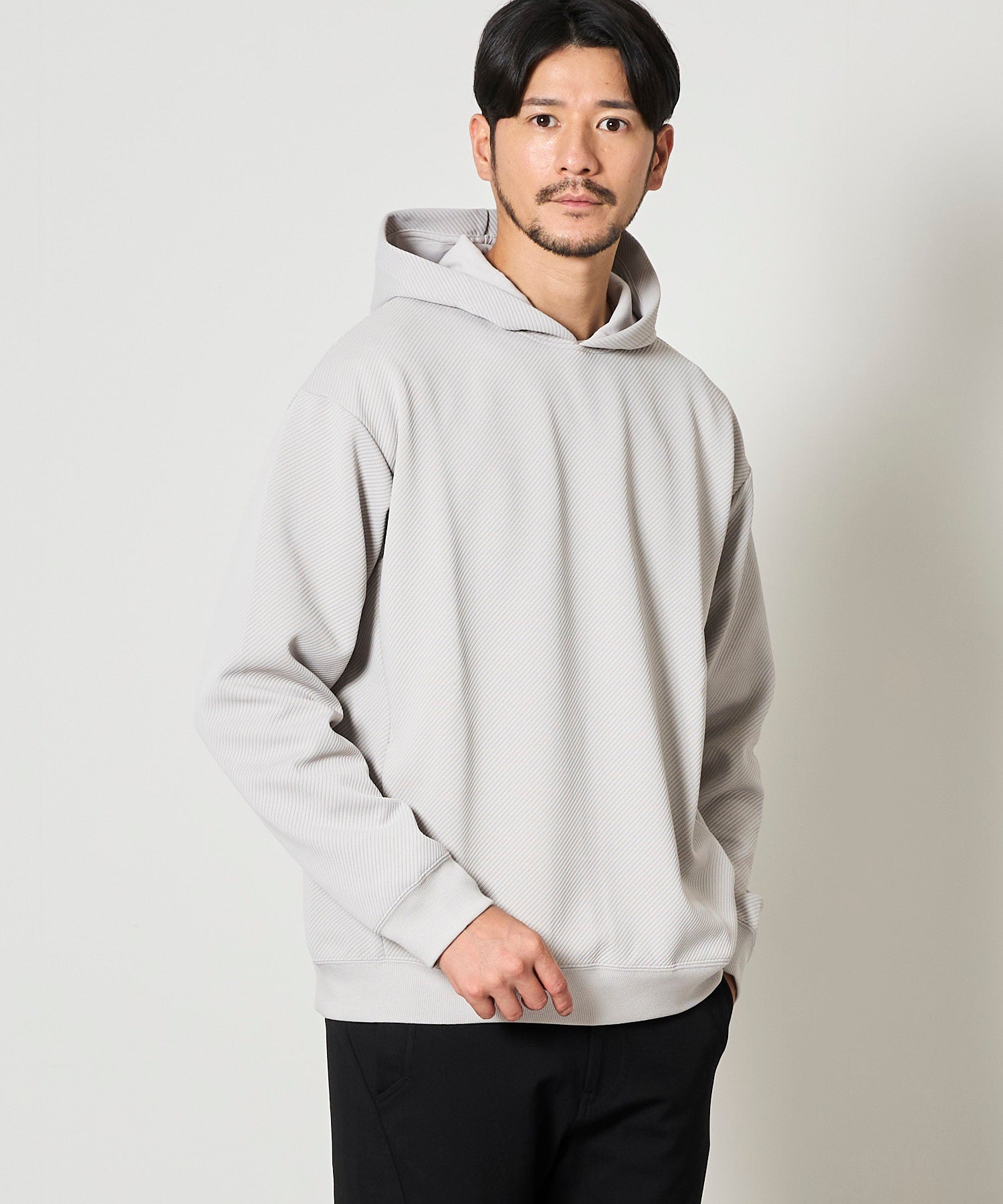 ライトグレー model:177cm 着用サイズ:L