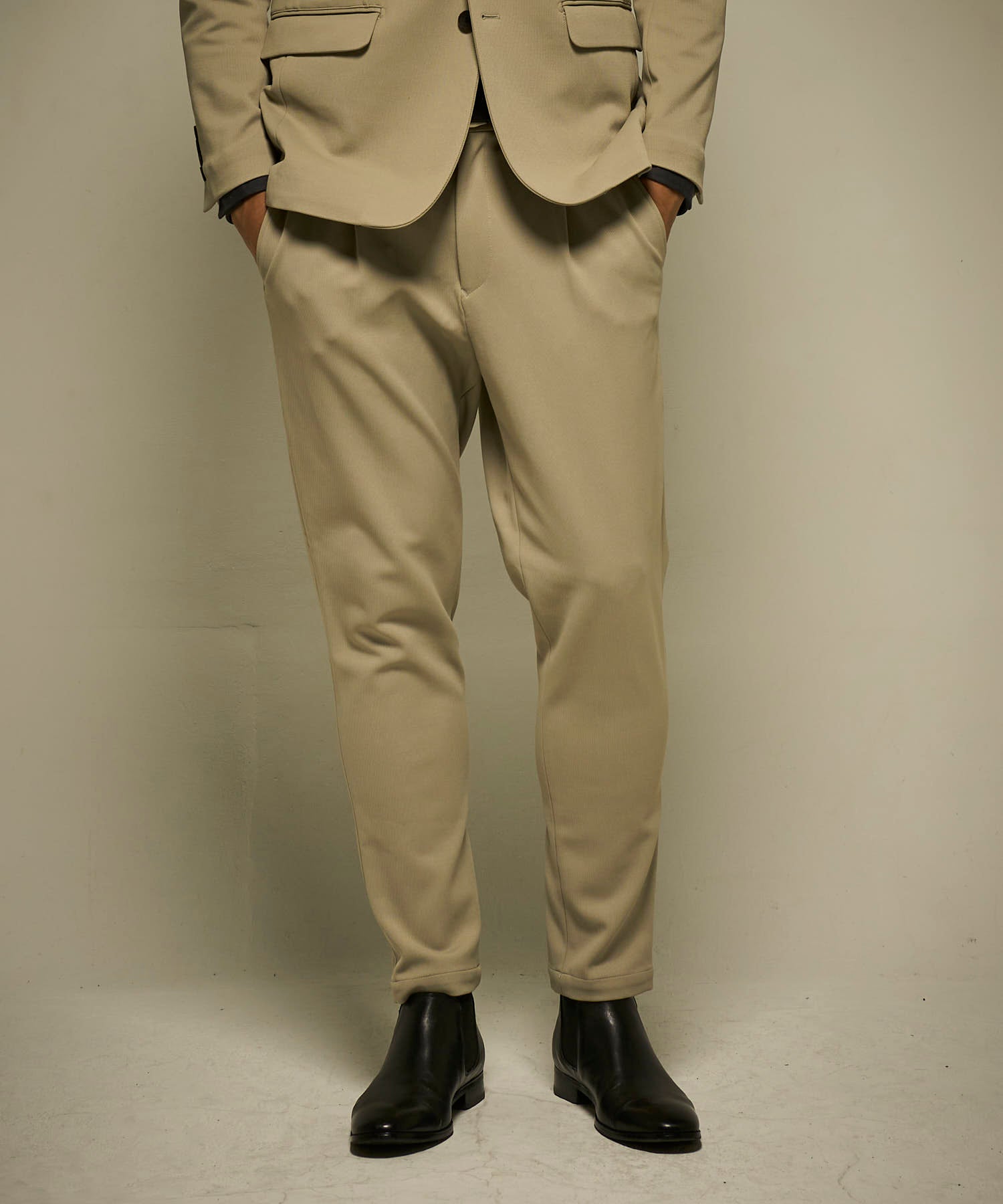 ベージュ model:186㎝ 着用サイズ:L