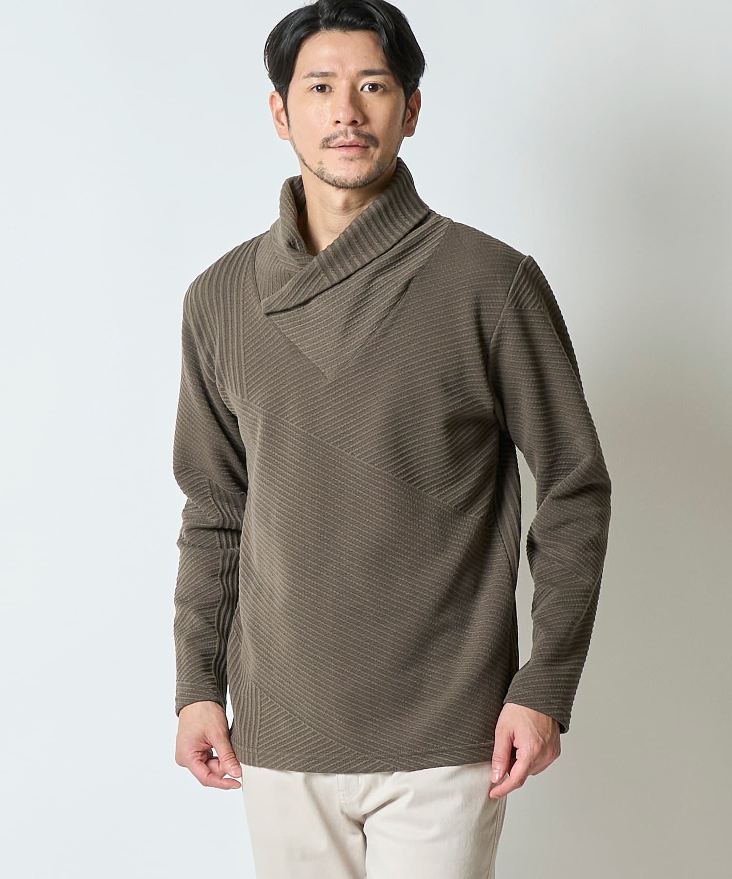 チャコールグレー model:177 着用サイズ:L