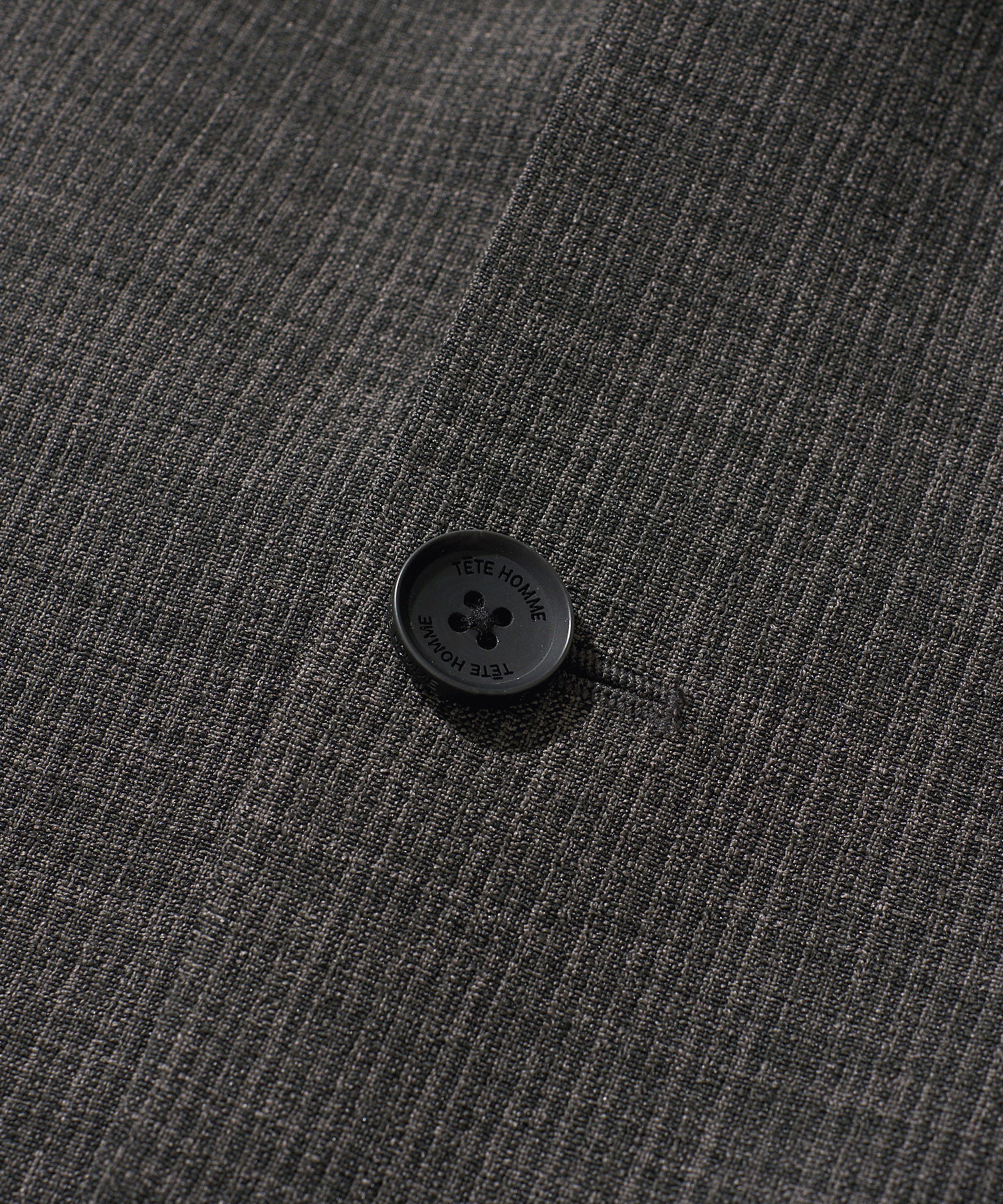 軽量 防シワ 通気性の良いリネンライクなブッチャージャケット