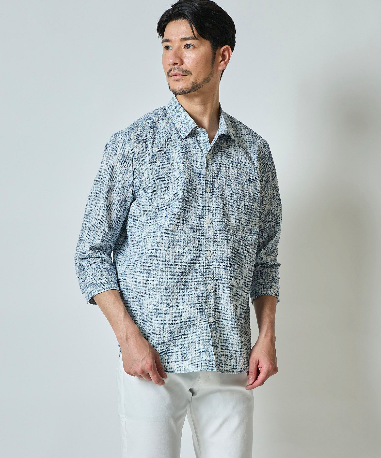 軽量速乾素材の幾何学柄プリントサッカー7分袖シャツ