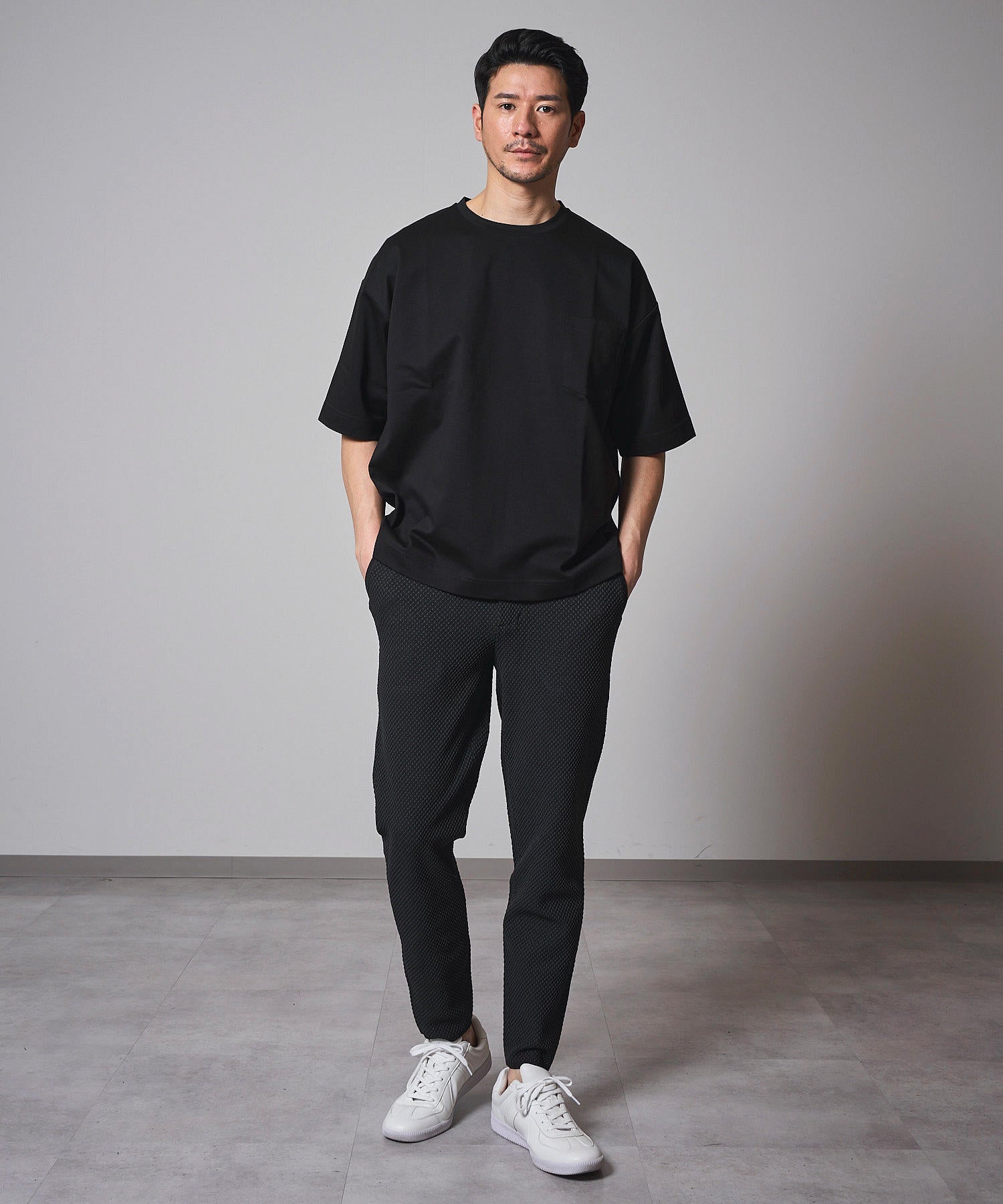 自宅で洗える 軽量ニットパンツ