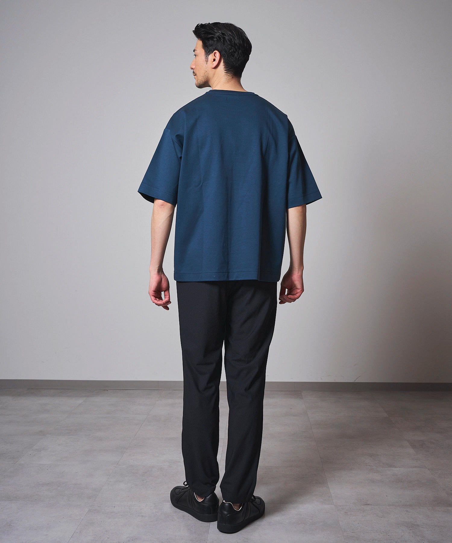 上品な艶と着心地の良い モクロディビッグTシャツ