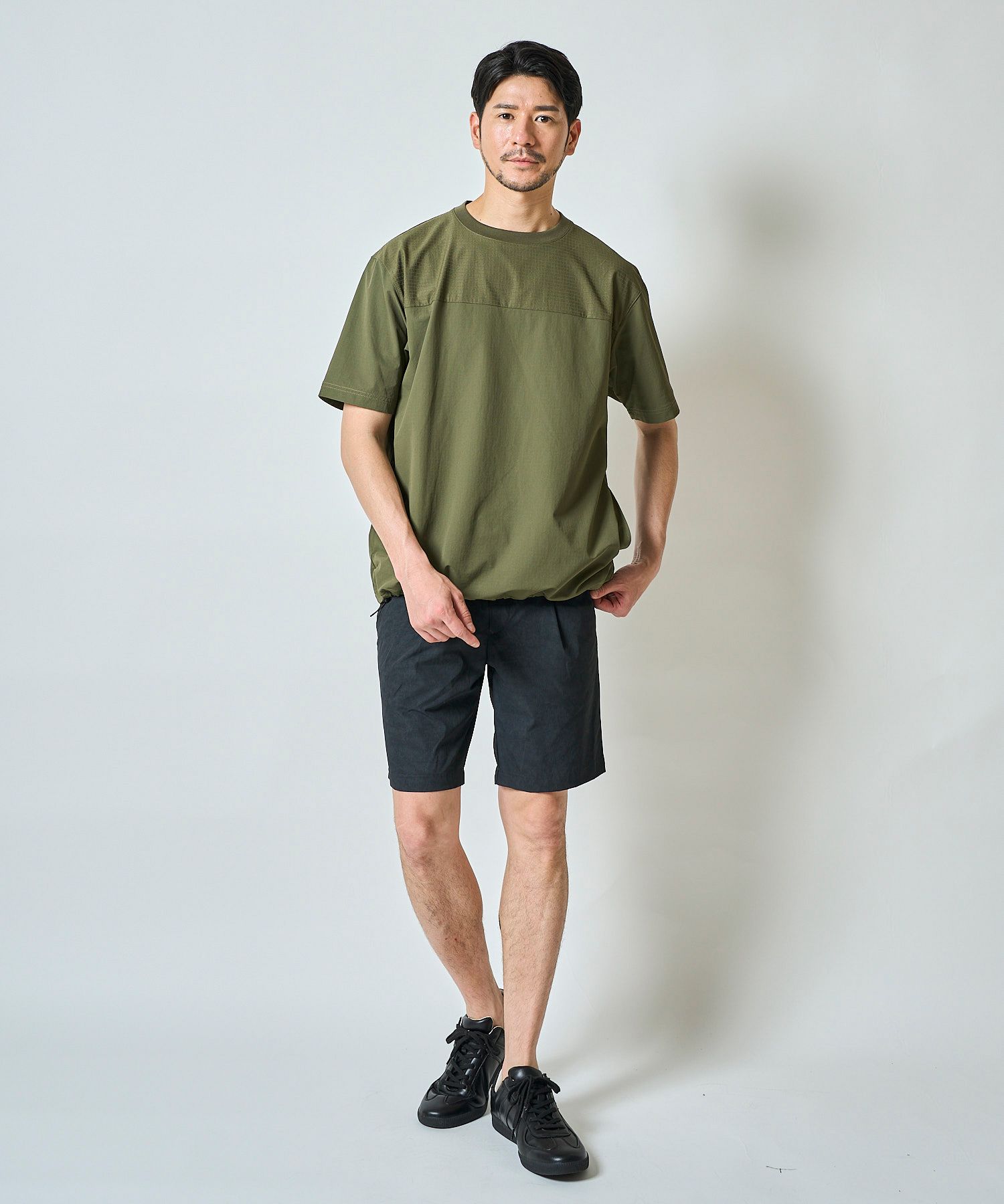 カーキ model:177㎝ 着用サイズ:L