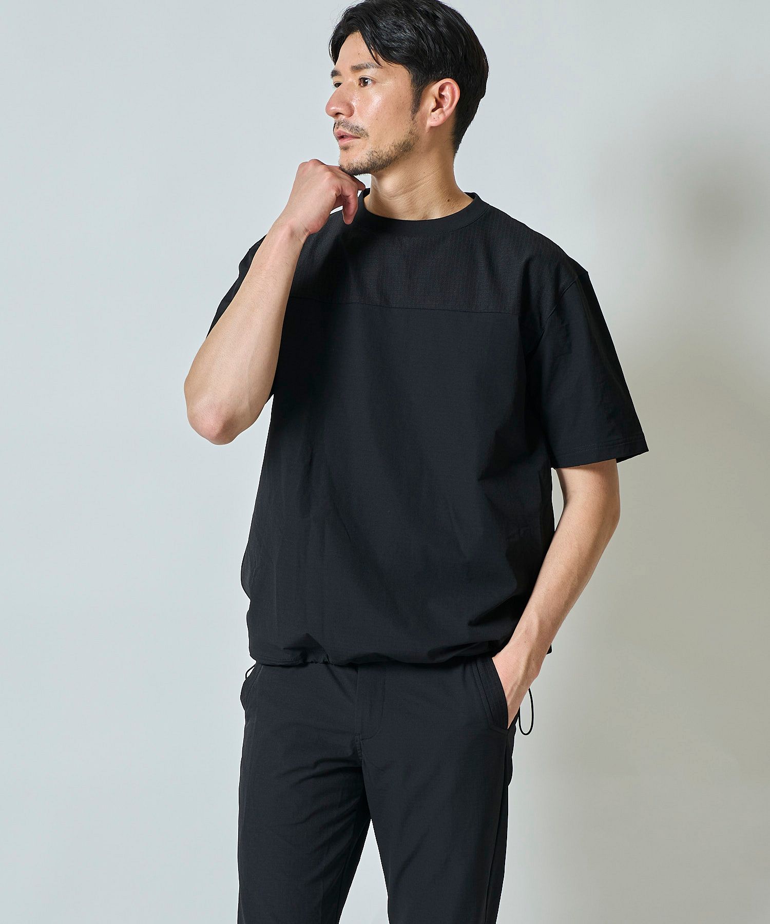 ナイロンストレッチ切替えクルーネックTシャツ