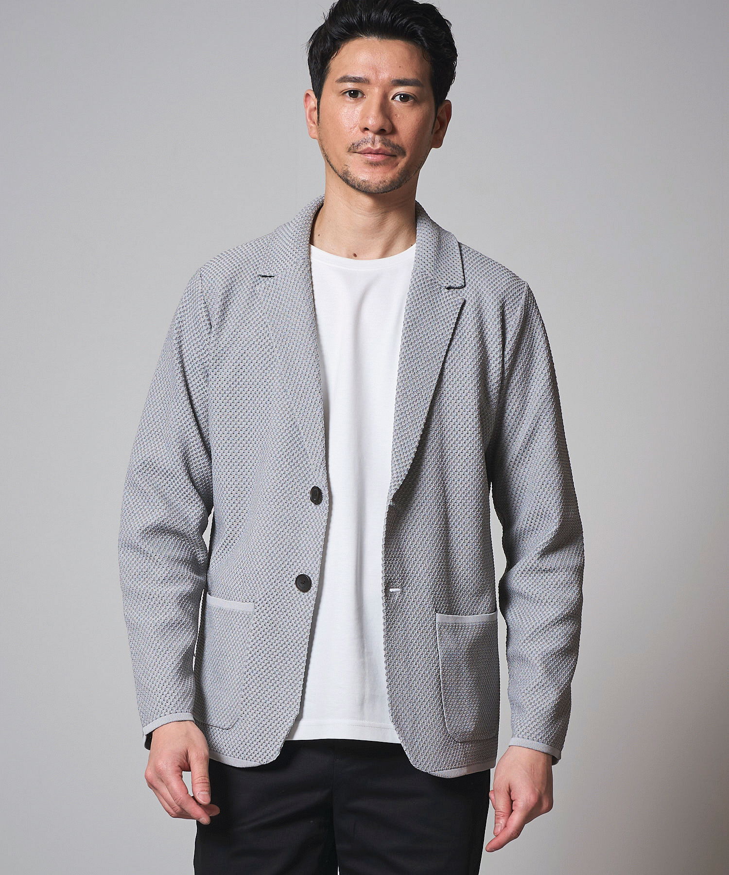 上品な艶と着心地の良さ モクロディクルーネックTシャツ