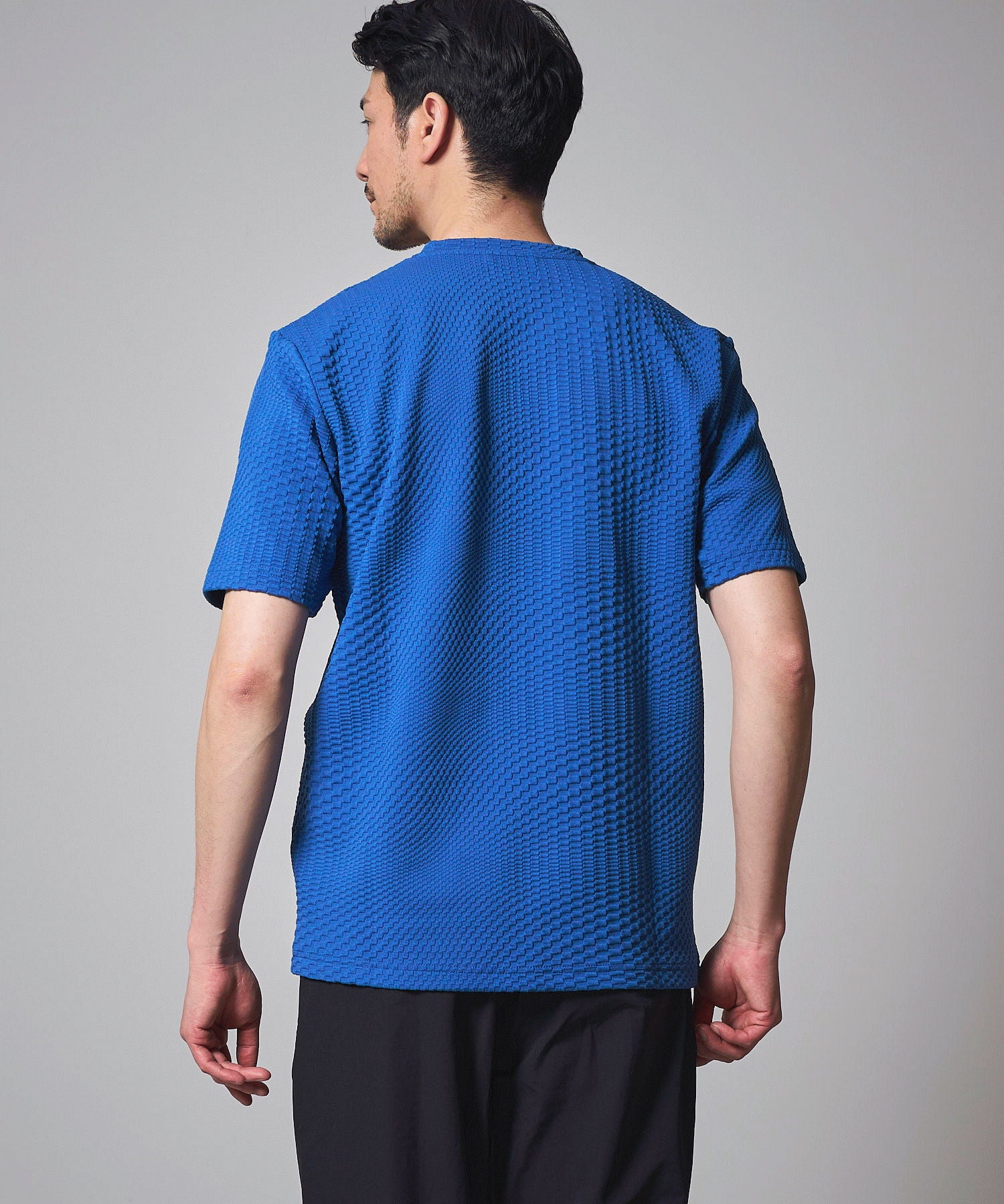 ブリスタージャガードVネックTシャツ