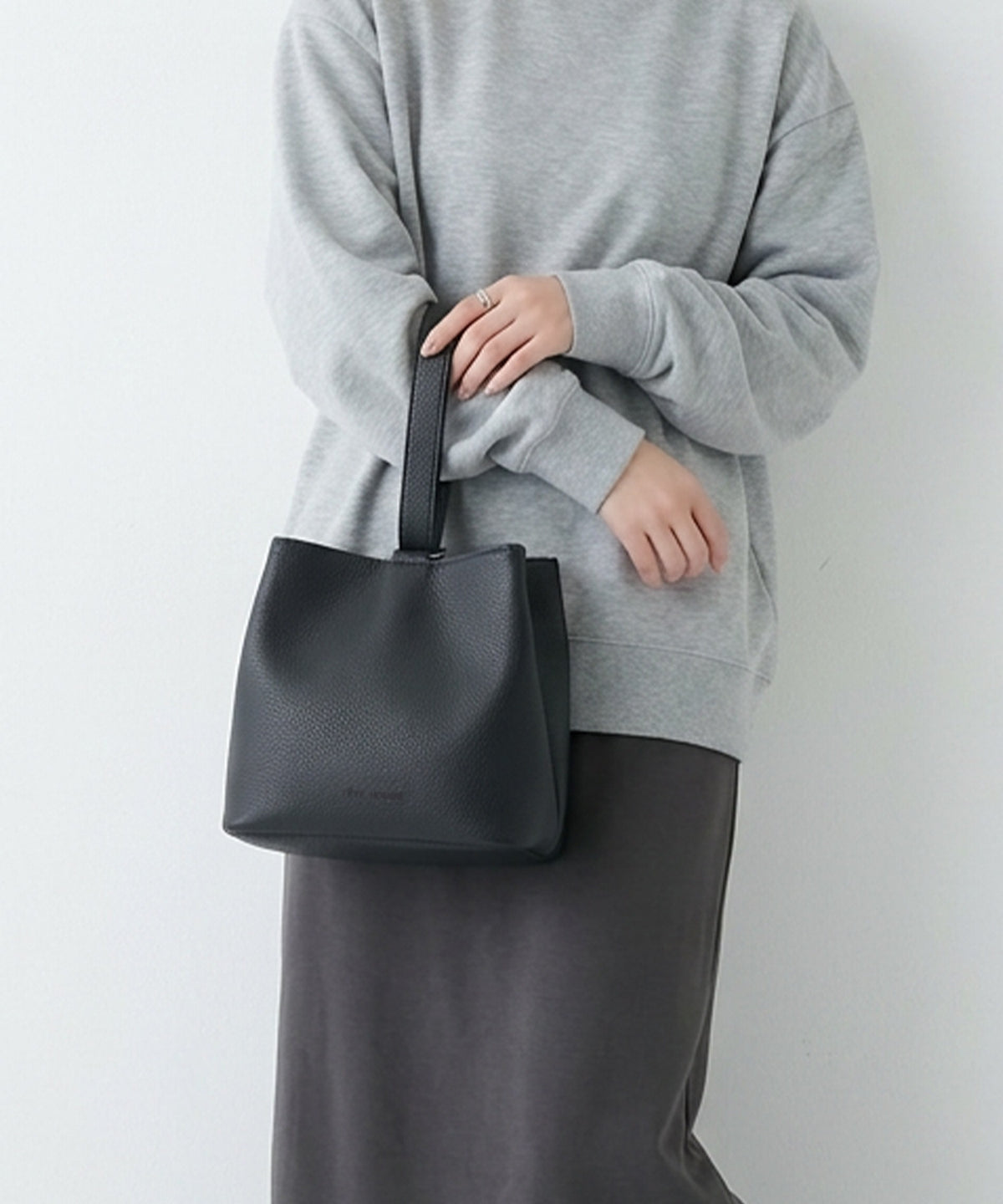 【WEB限定】Split Leather One Handle Drawstring Bag / スプリットレザー ワンハンドル 巾着バッグ