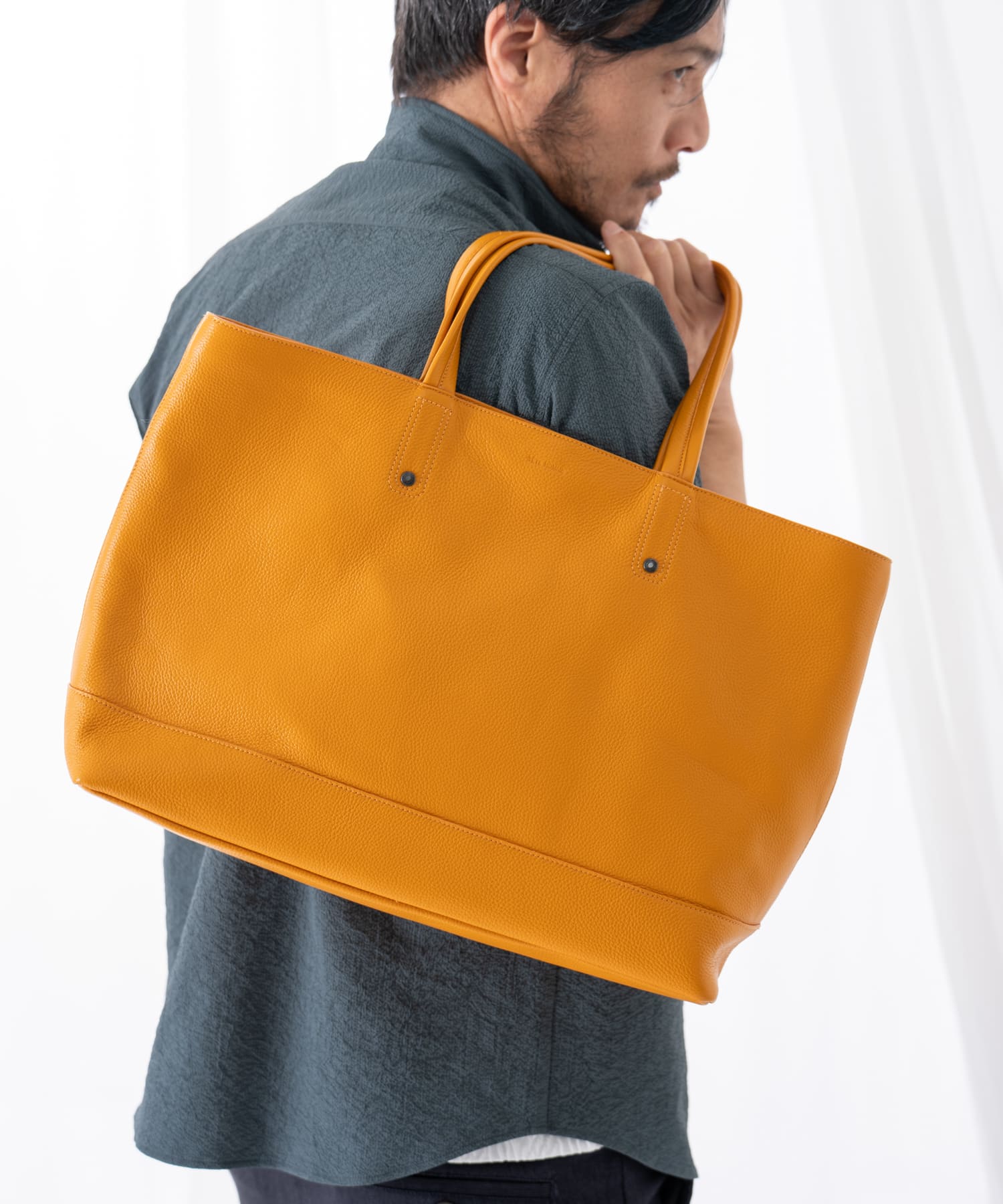 【TETE HOMME × SOLATINA】カウレザートートバッグ