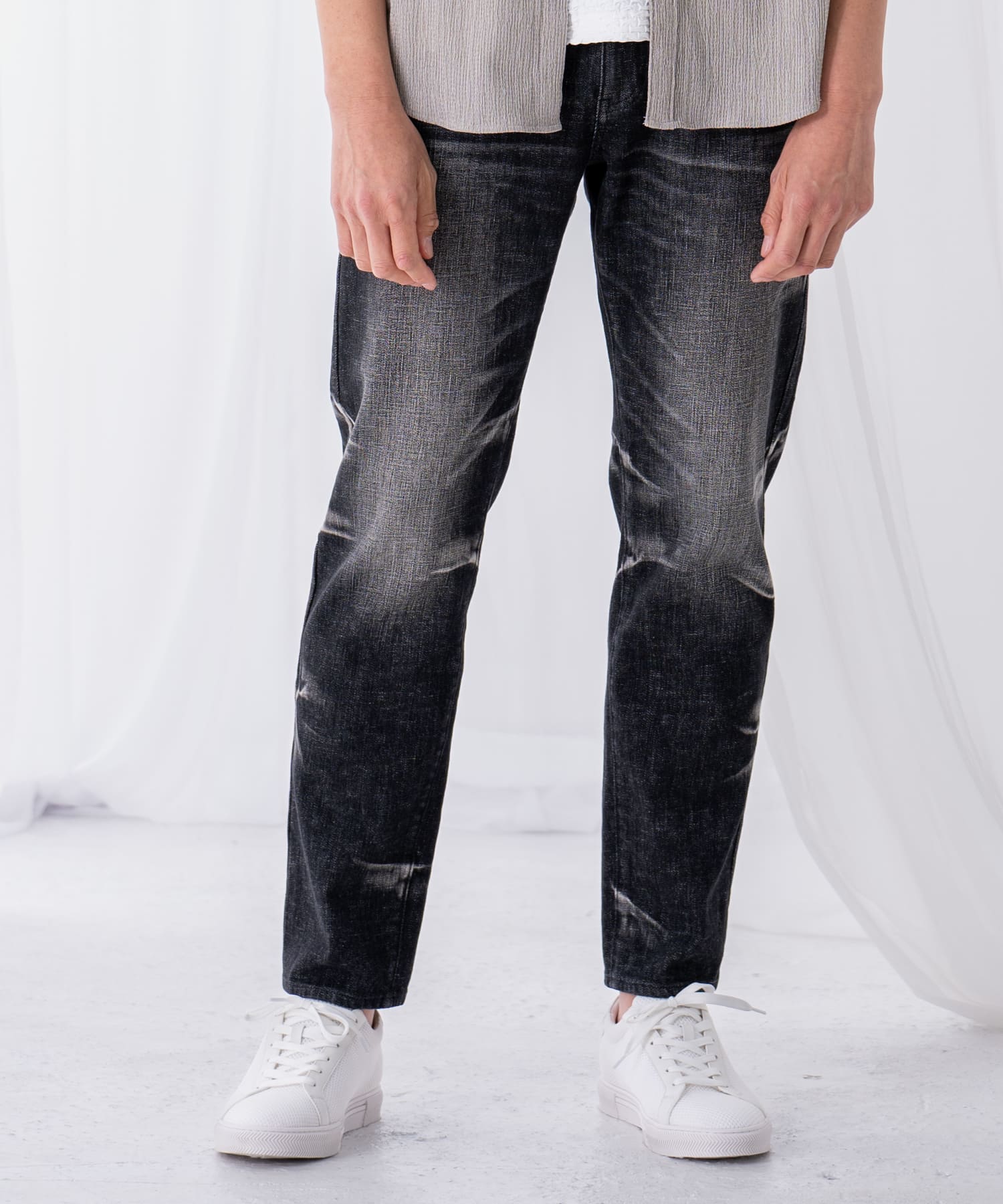 KUROKI ストレッチ加工デニムパンツ