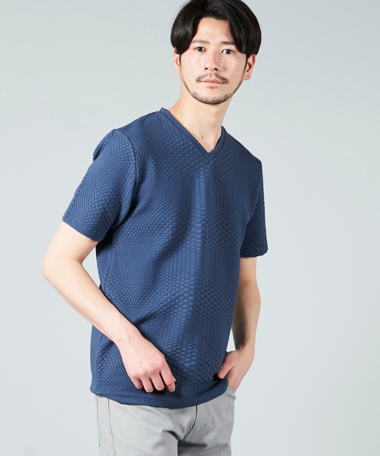 ブリスタージャガードVネックTシャツ