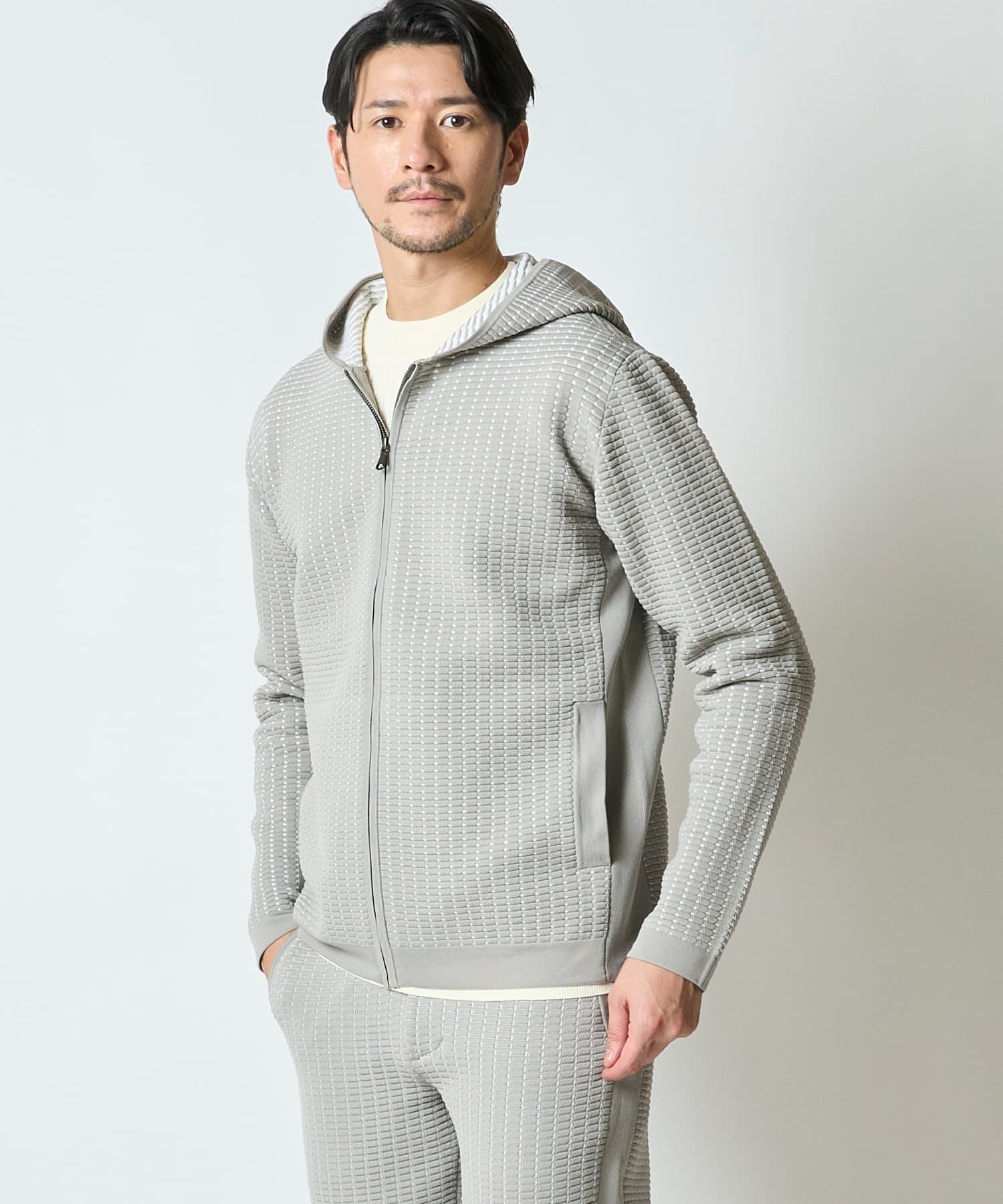 ベージュ model : 177 着用サイズ : L