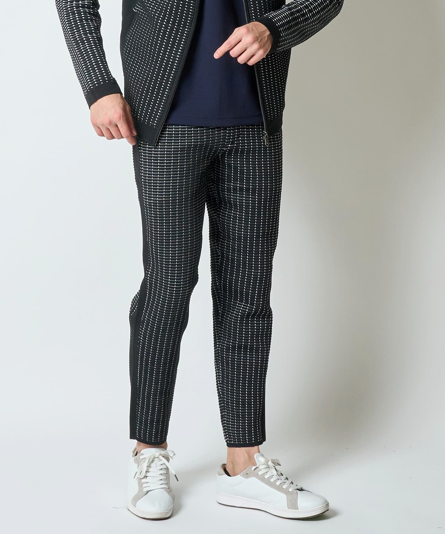 ブラック model : 177cm 着用サイズ : M