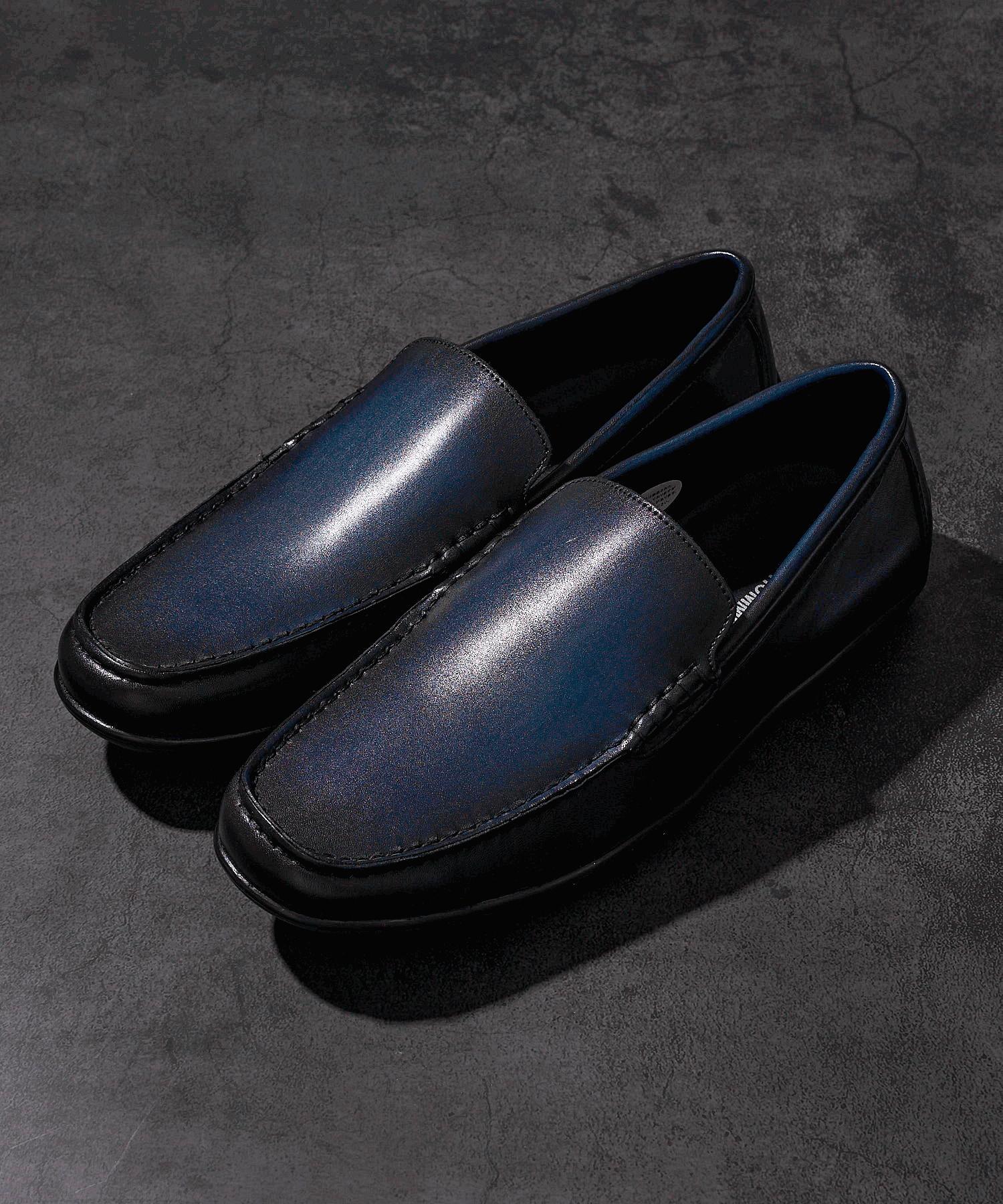 ドライビングシューズ