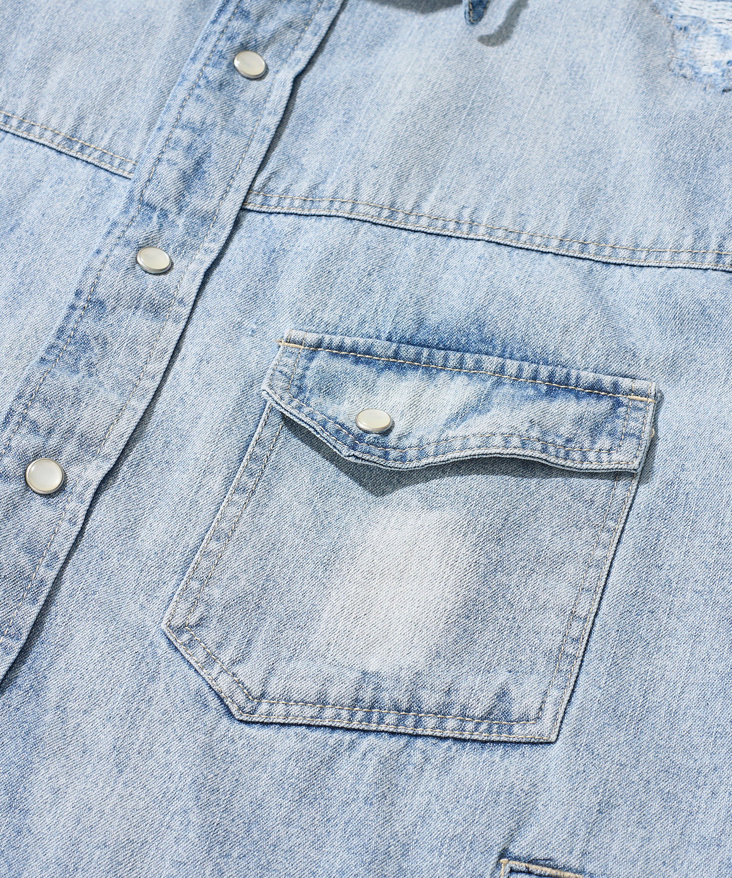 ダメージリペアデニムシャツ