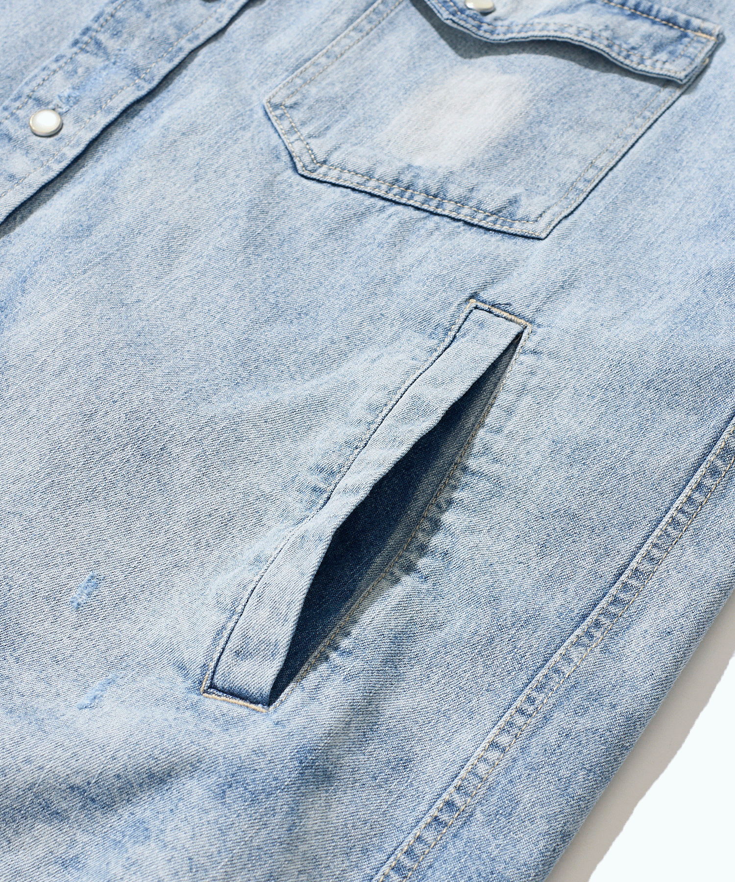 ダメージリペアデニムシャツ