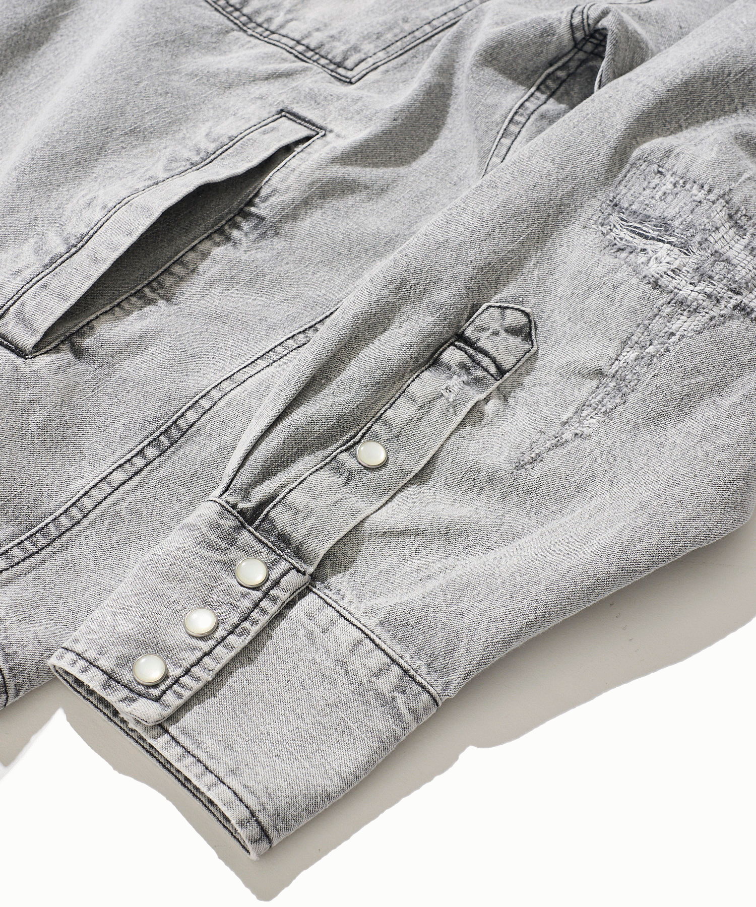 ダメージリペアデニムシャツ