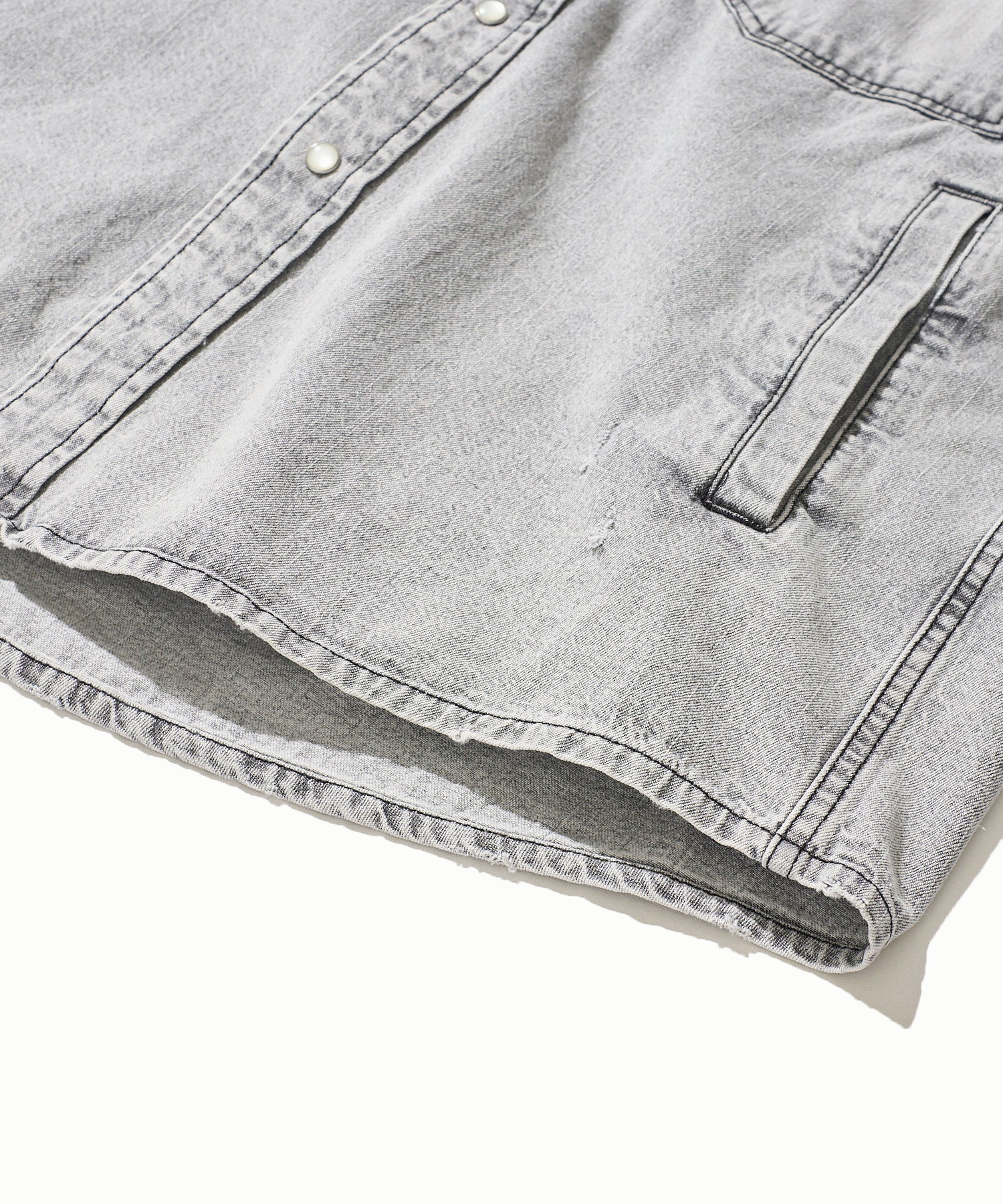 ダメージリペアデニムシャツ