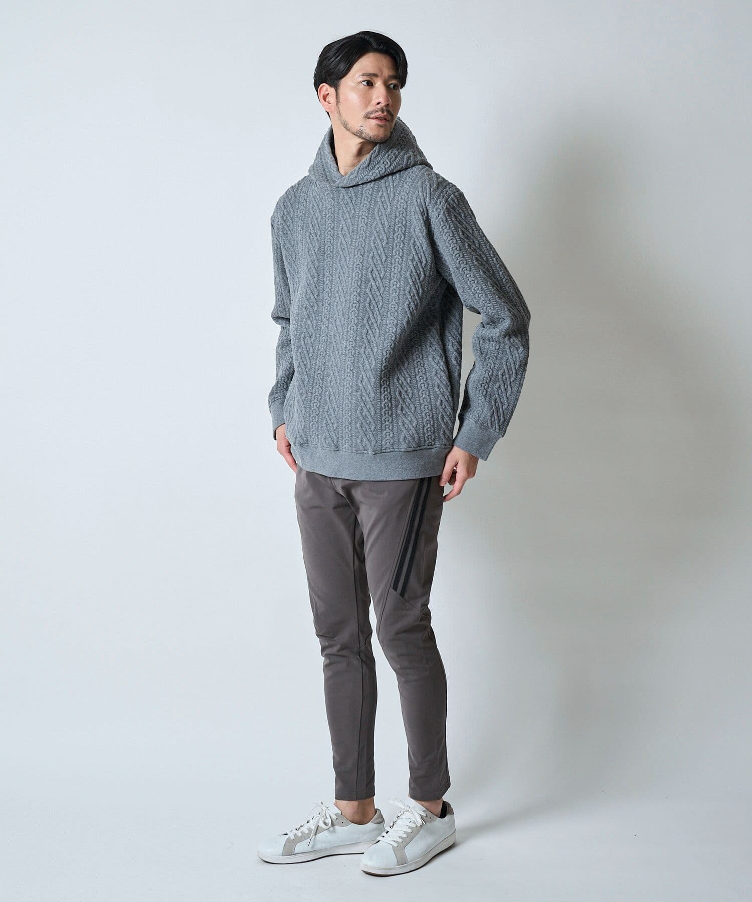 グレー model : 177cm 着用サイズ : L