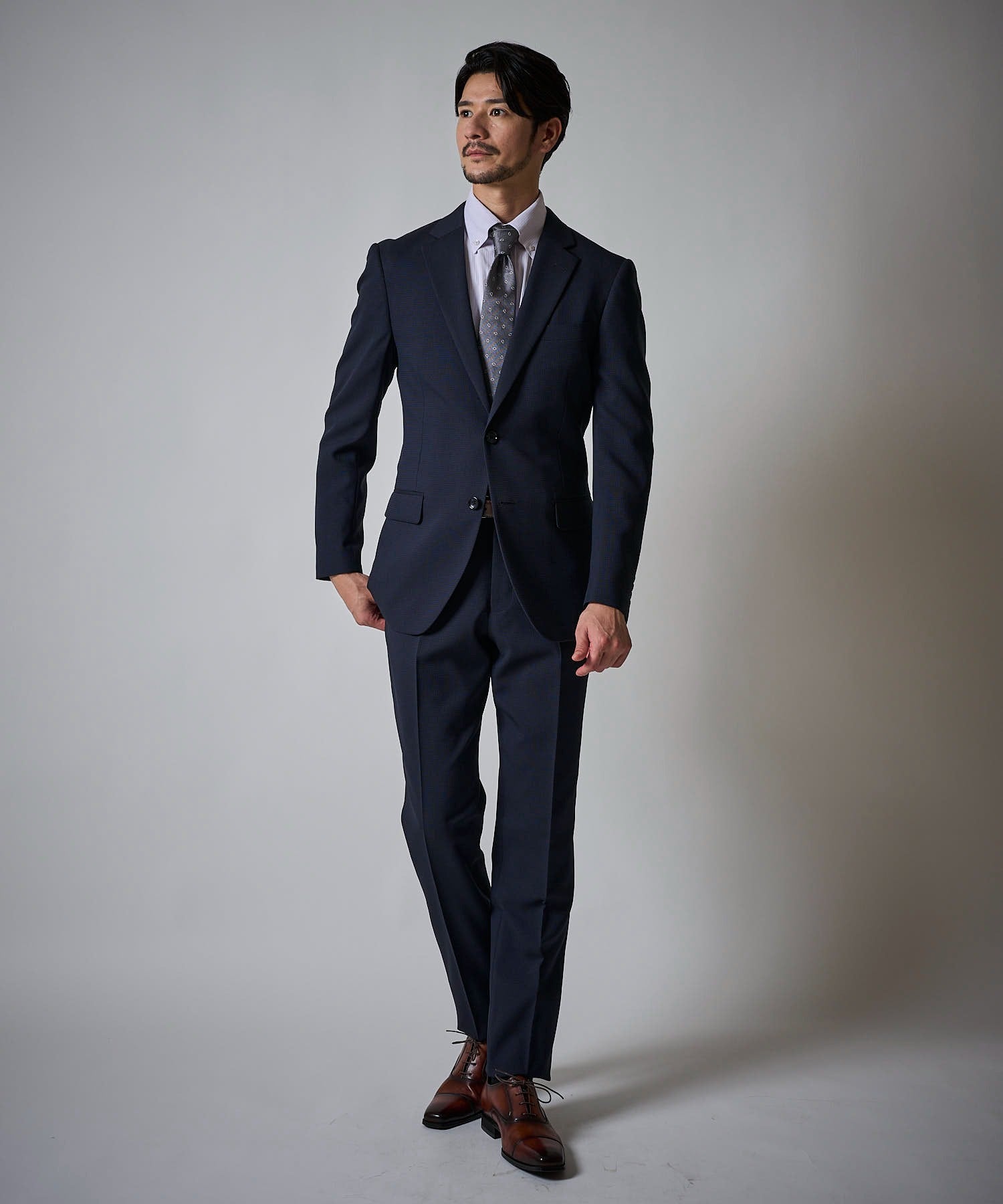 ネイビー(シャドーピンチェック) model:177cm 着用サイズ:LARGE