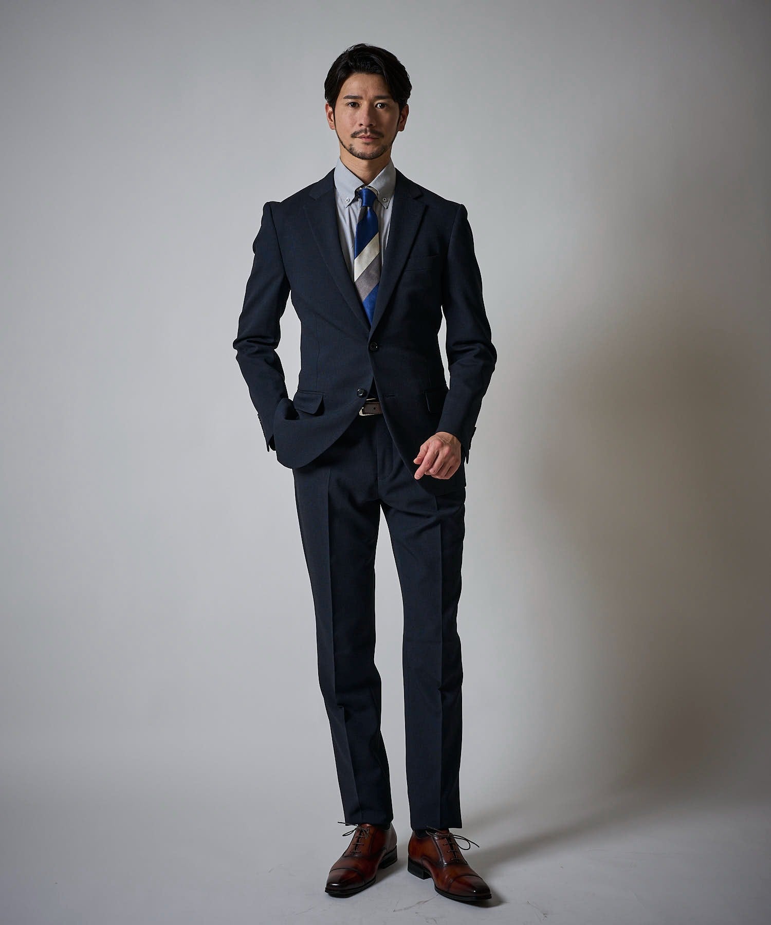 ダークネイビー(メランジ) model:177cm 着用サイズ:LARGE