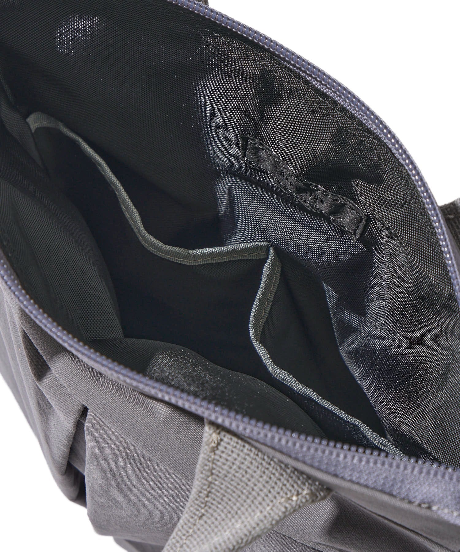 KONBU Nylon ミニヘルメットバッグ