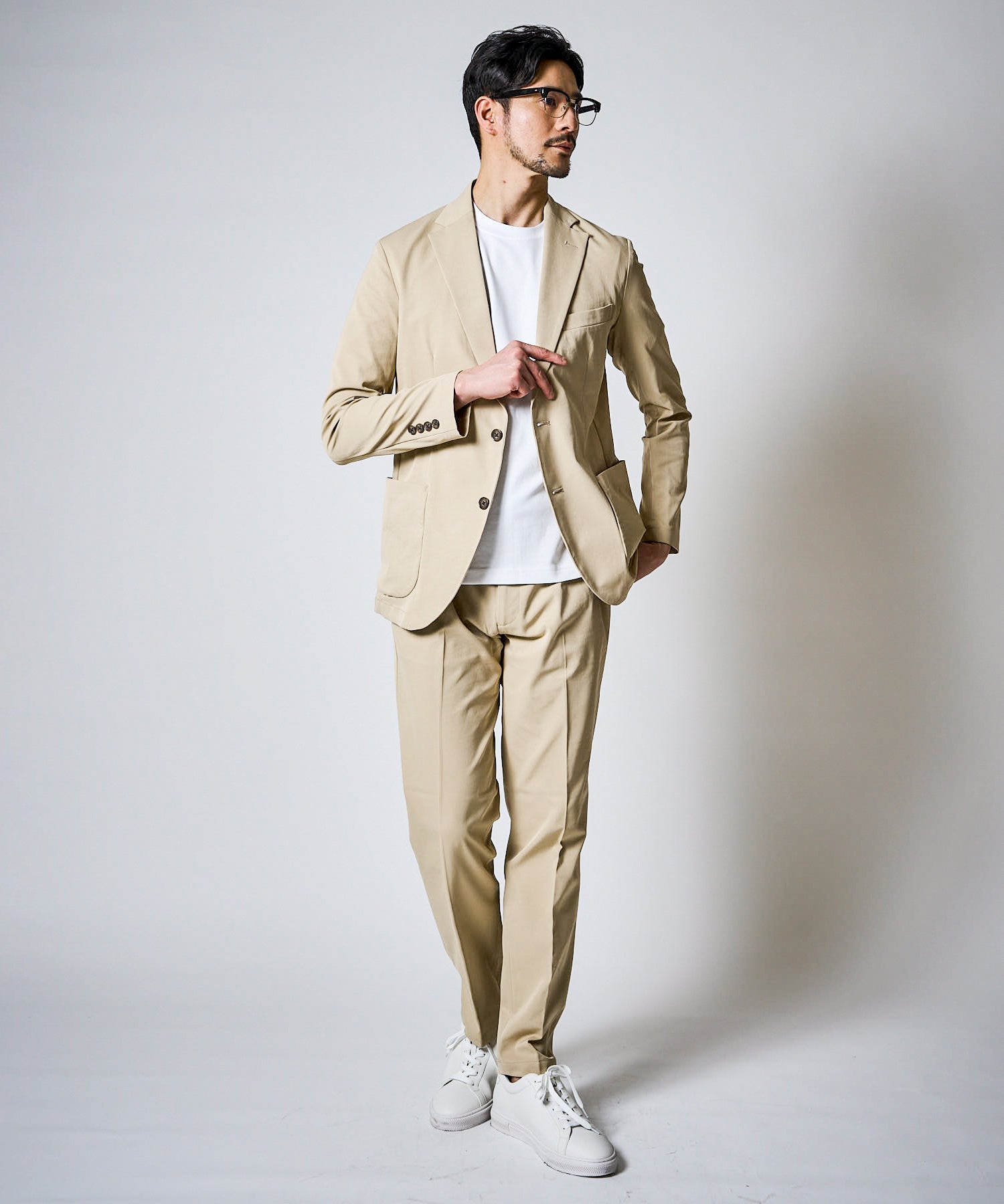 ベージュ　model：177cm　着用サイズ：L