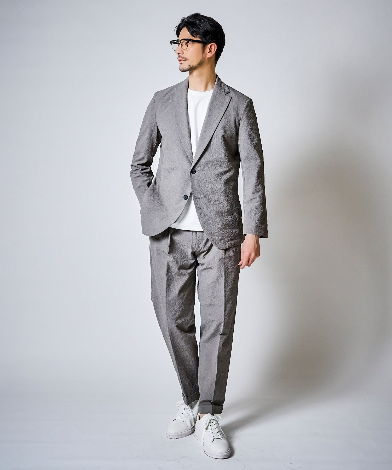 ライトグレー　model：177cm　着用サイズ：L