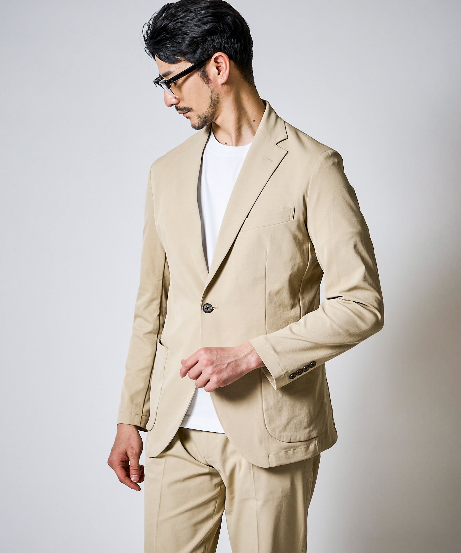 ベージュ　model：177cm　着用サイズ：L
