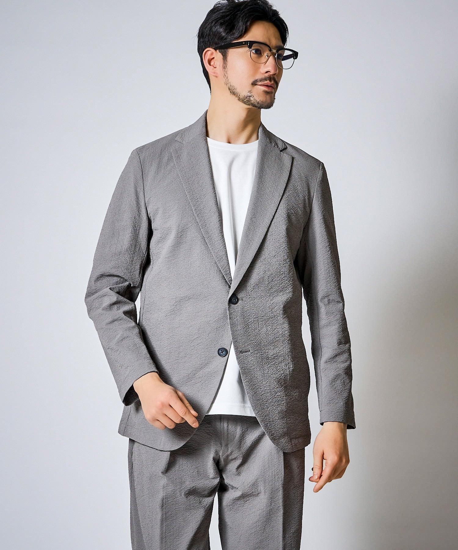 ライトグレー　model：177cm　着用サイズ：L