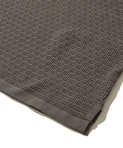 バタフライ柄半袖ニット