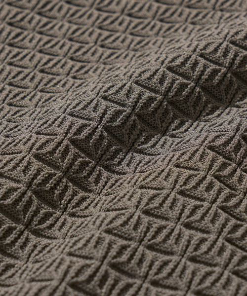 バタフライ柄半袖ニット