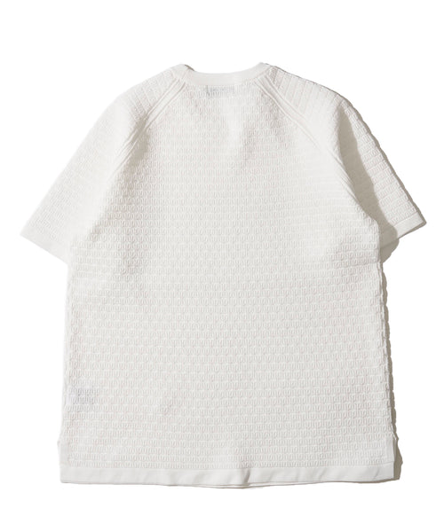 バタフライ柄半袖ニット