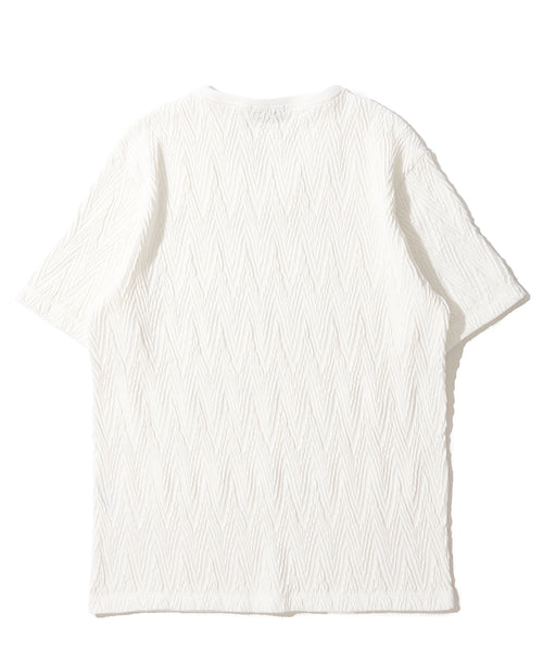 ふくれジグザグVネックTシャツ
