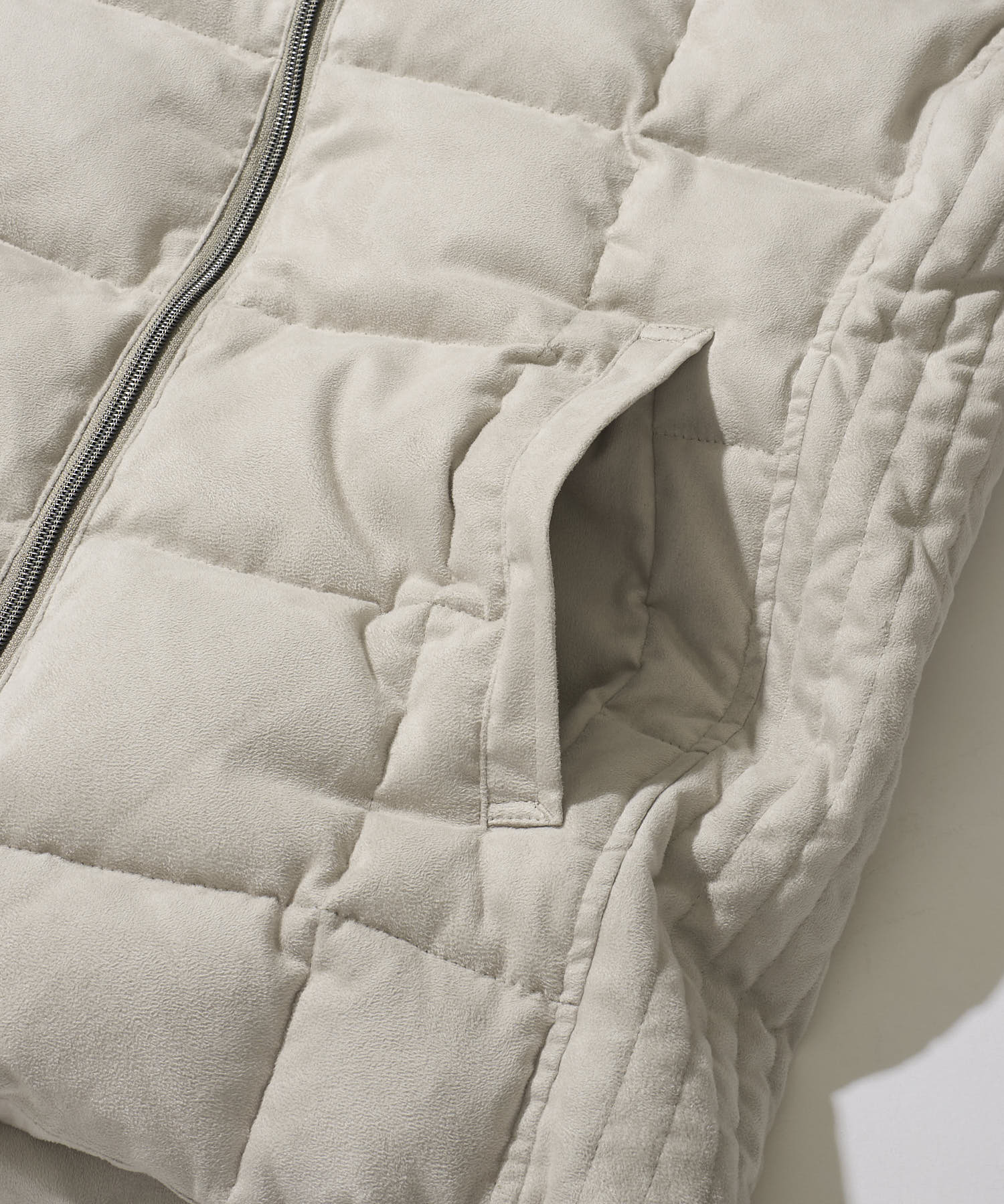 スエードダウンブルゾン