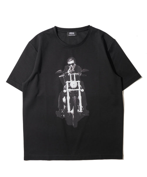 【受注生産:2月お渡し】 【あぶない刑事 × KAZUTAKA KATOH】 ハーレーショットガンTシャツ