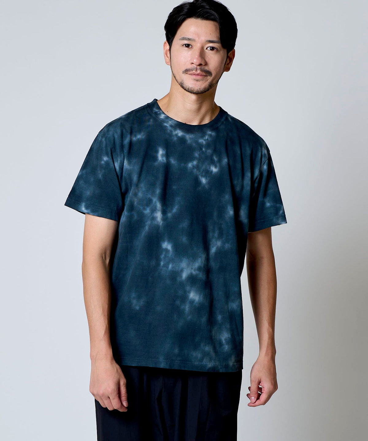 ガーメントダイクルーネックTシャツ