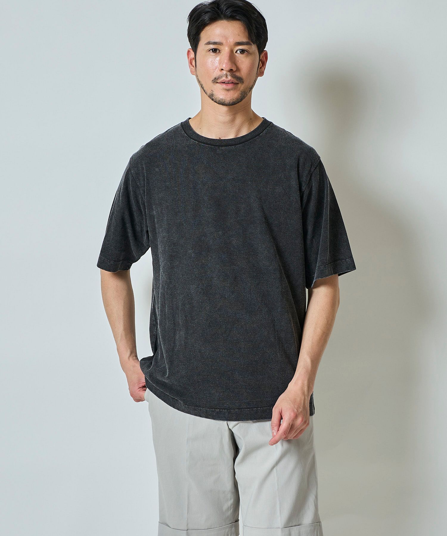 ブラック